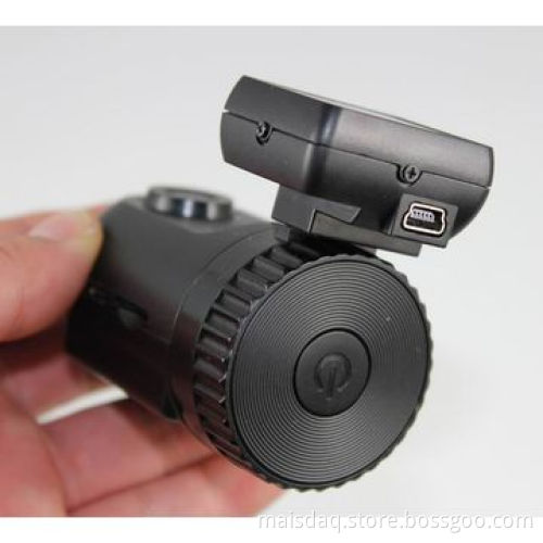 W17 Novatek 96650 2.7-inch mini car DVR, 1.3M pixels, 1,280X480 resolution car DVR motion activated